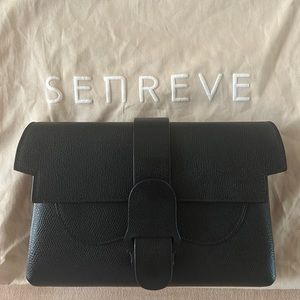 Senreve aria belt bag.